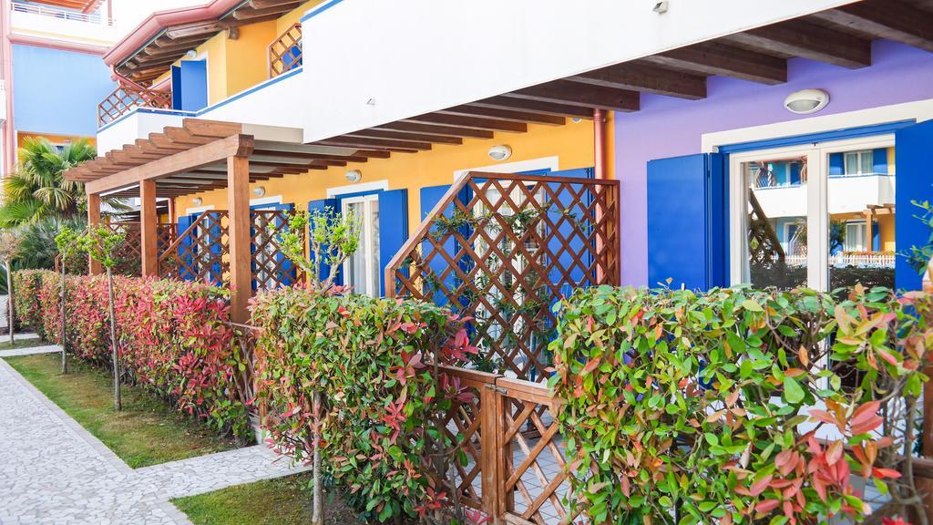 Villaggio Hemingway - Family Aparthotel Caorle Exterior foto